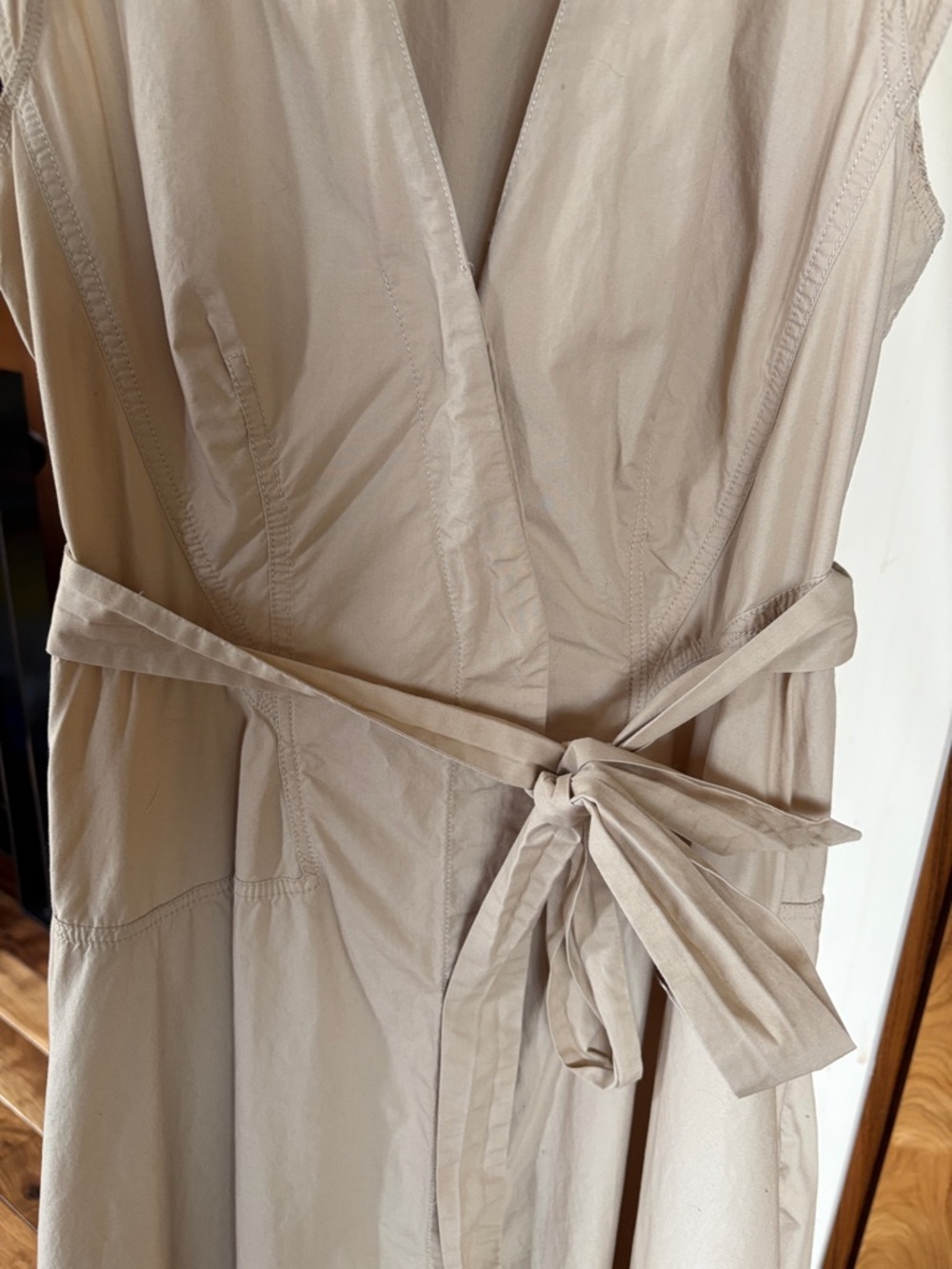 Maeve Sleeveless Collared Midi Dress - Picture 9 of 9